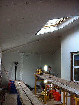 Plasterboarding the kitchen extension